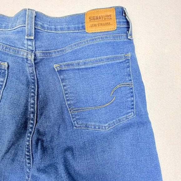 Signature by Levi Strauss Heritage High Rise Straight Distressed Jeans Blue 10 - Picture 9 of 11